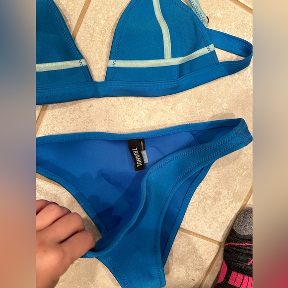 Triangl bikini - Picture 2 of 3